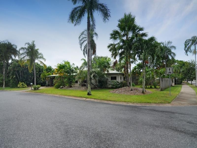 1 Ruby Close, Port Douglas QLD 4877