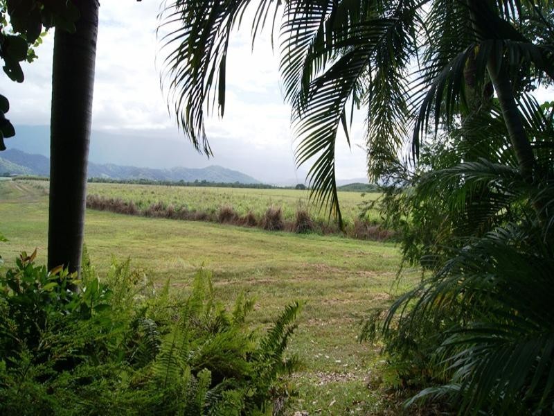 27 COULTHARD CLOSE, Newell QLD 4873