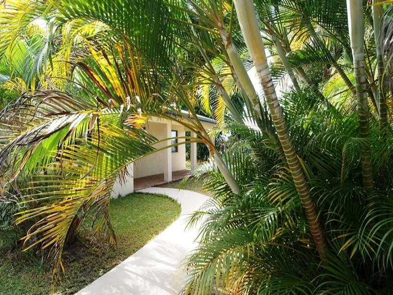 27 COULTHARD CLOSE, Newell QLD 4873