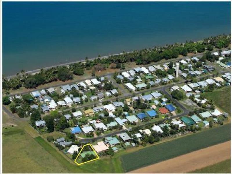 27 COULTHARD CLOSE, Newell QLD 4873