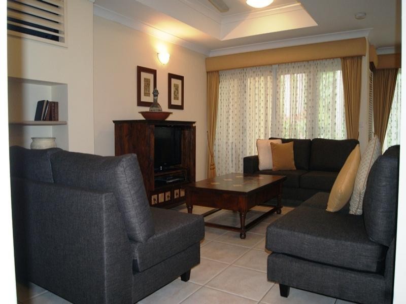 18/1 HUTCHINGS ROAD, Port Douglas QLD 4877