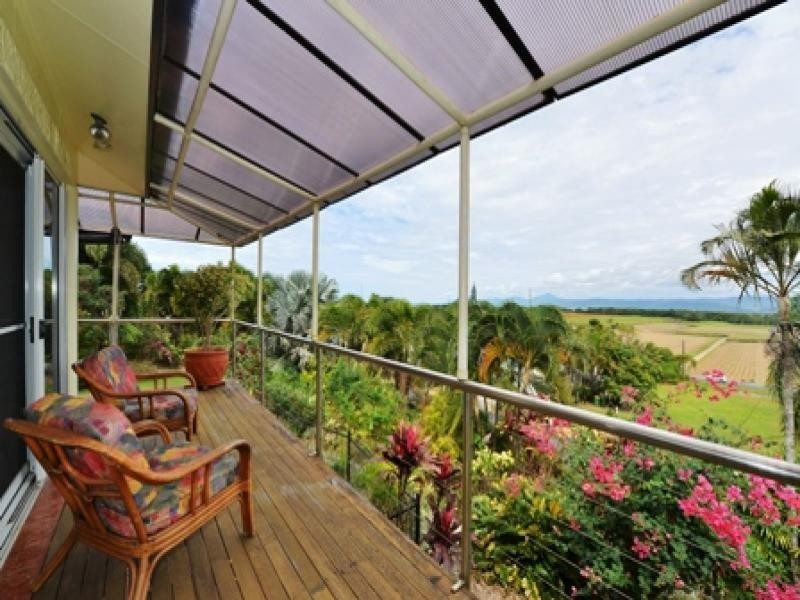 9 Hibiscus Court, Rocky Point QLD 4873