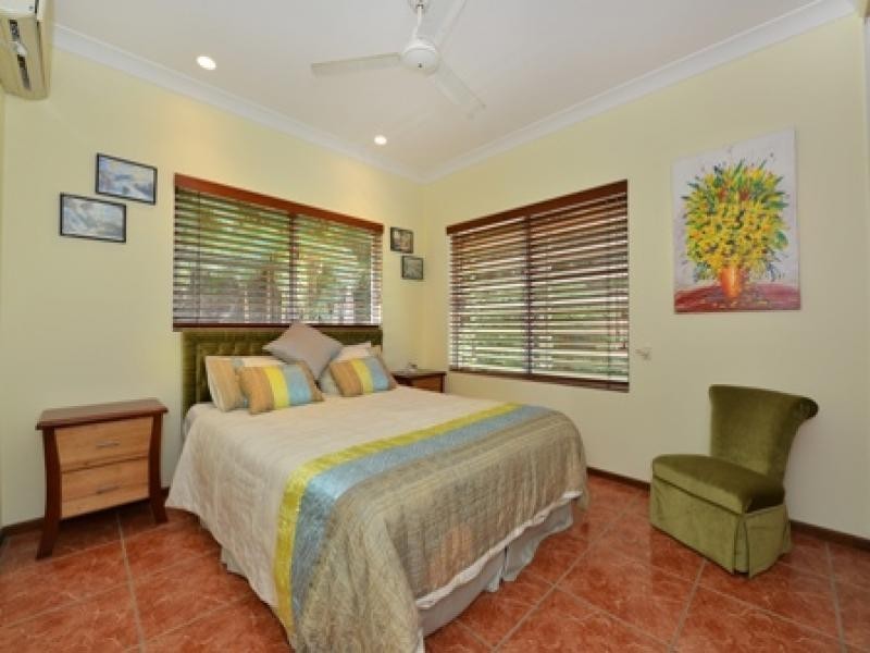 9 Hibiscus Court, Rocky Point QLD 4873