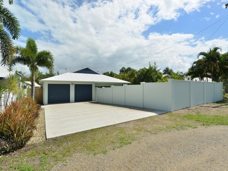 7 COOYA BEACH RD, Port Douglas QLD 4877