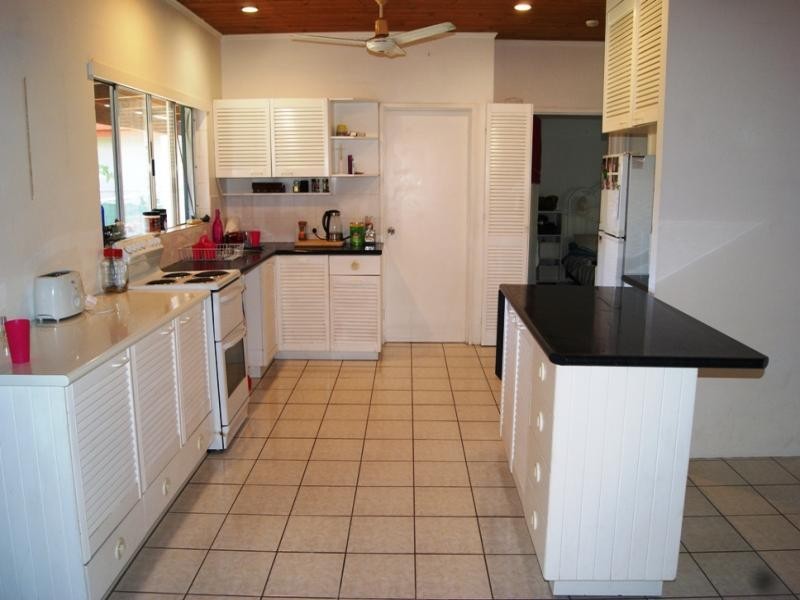 5 TULIP ST, Cooya Beach QLD 4873