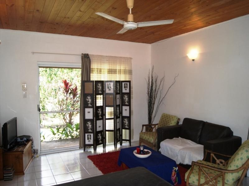 5 TULIP ST, Cooya Beach QLD 4873