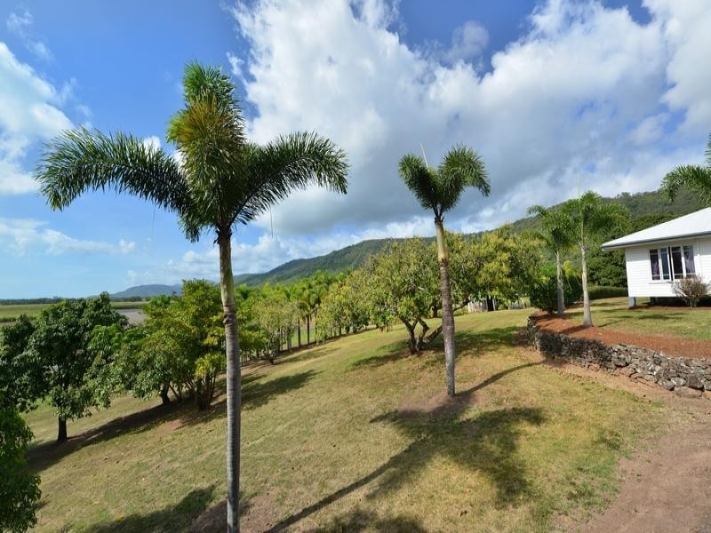 42 COOLALINGA DVE, Port Douglas QLD 4877