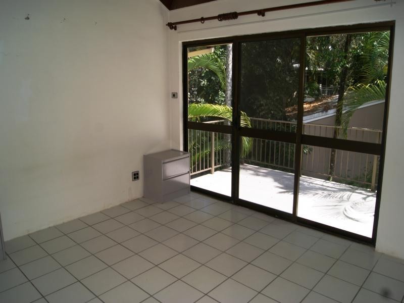 2/5 LITTLE REEF ST, Port Douglas QLD 4877