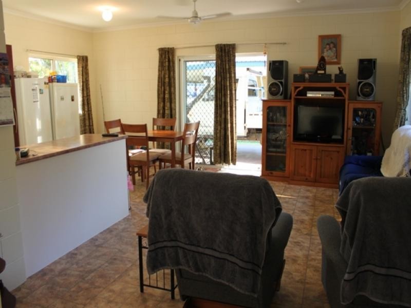 34 Kalkuri Close, Wonga QLD 4873