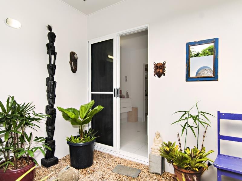 3 Jabeva Close, Miallo QLD 4873