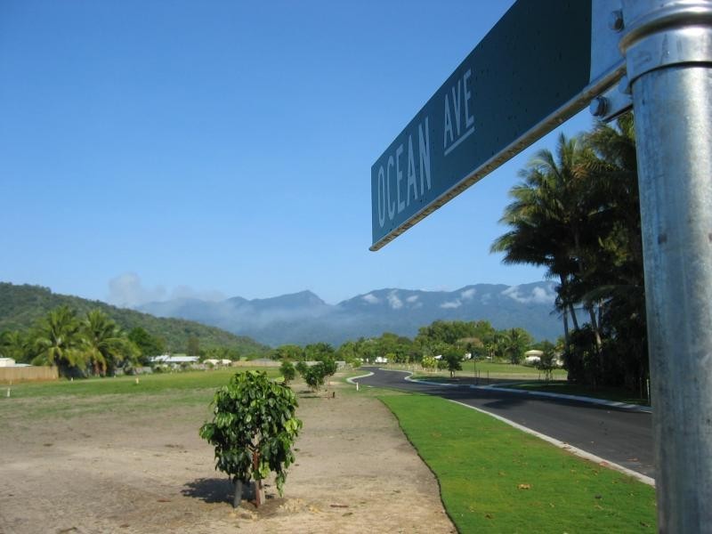 11 Ocean Avenue, Cooya Beach QLD 4873