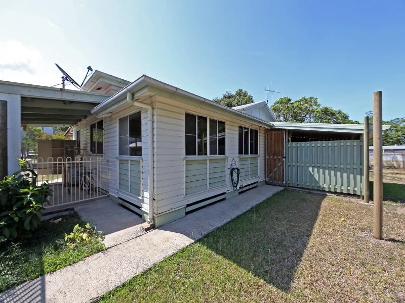 3 GROGAN STREET, Mossman QLD 4873