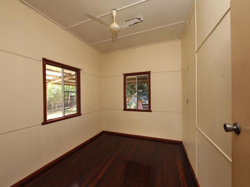 3 GROGAN STREET, Mossman QLD 4873