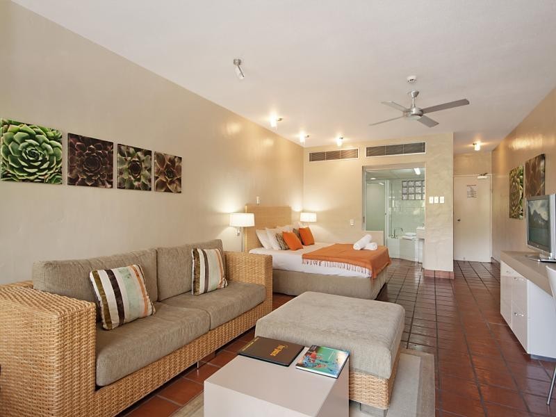 209/2-4 Macrossan St, Port Douglas QLD 4877