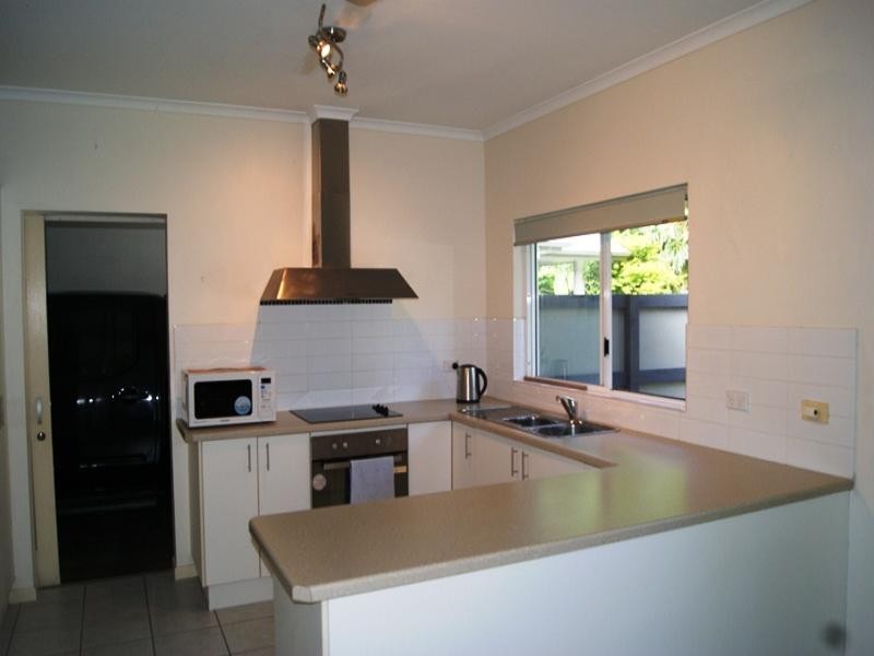 1/8 ATOLL CLOSE, Port Douglas QLD 4877