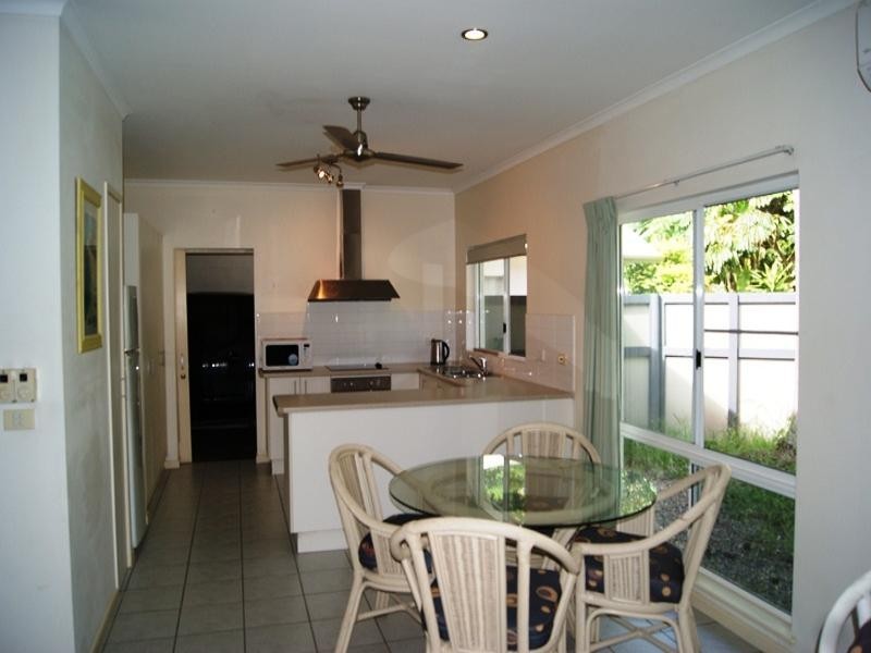 1/8 ATOLL CLOSE, Port Douglas QLD 4877