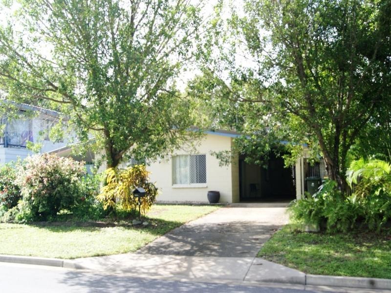 8 SEABROOK AVE, Port Douglas QLD 4877
