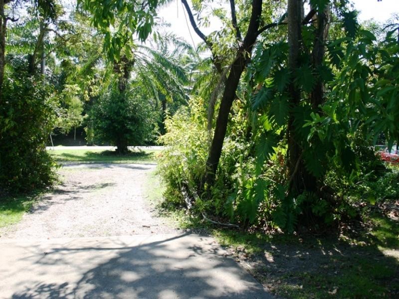 350 PORT DOUGLAS RD, Port Douglas QLD 4877