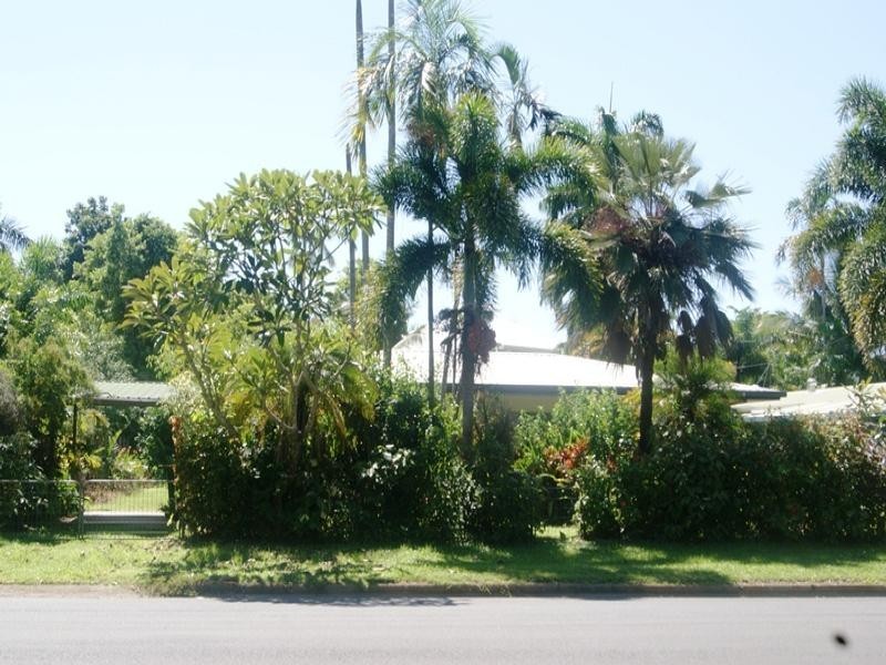 18 MITRE STREET, Port Douglas QLD 4877