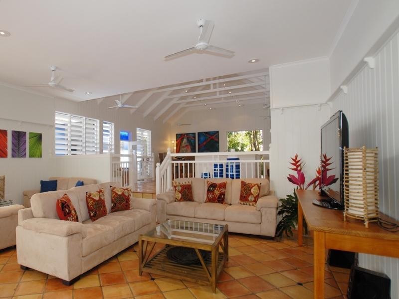 6 Andrews Close, Port Douglas QLD 4877