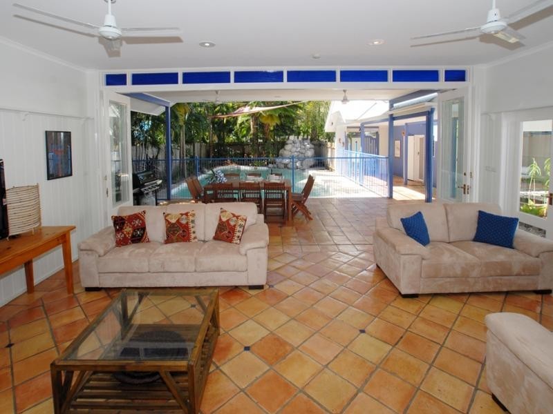 6 Andrews Close, Port Douglas QLD 4877