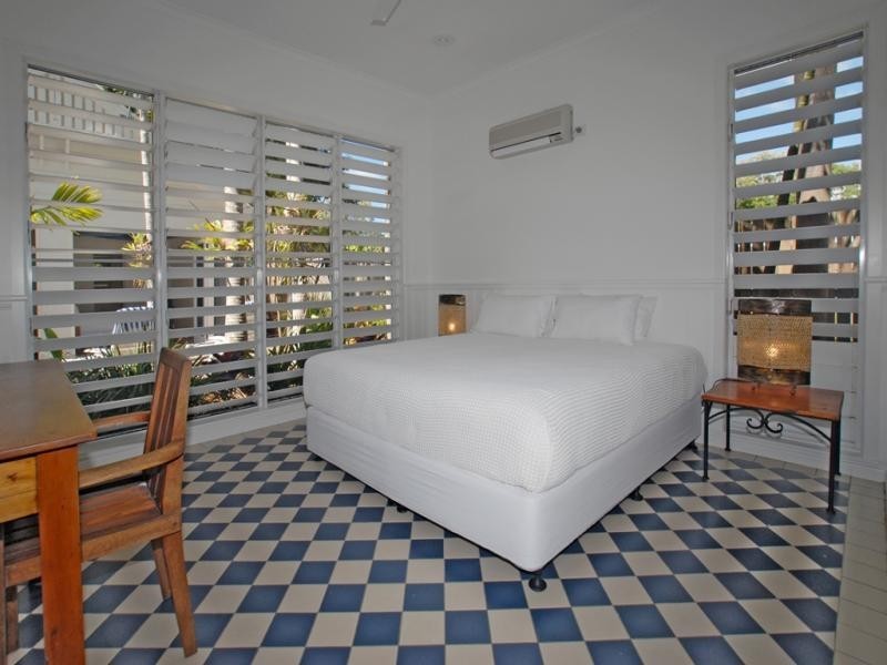 6 Andrews Close, Port Douglas QLD 4877