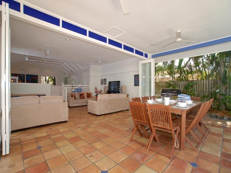 6 Andrews Close, Port Douglas QLD 4877