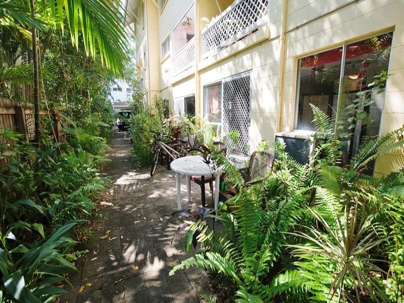 2/32 MOWBRAY STREET, Port Douglas QLD 4877