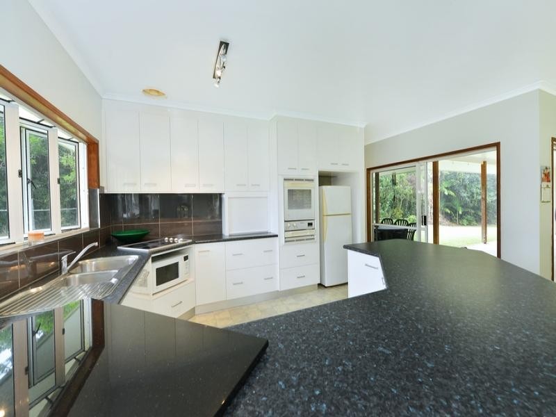261 Bamboo Creek Rd, Miallo QLD 4873