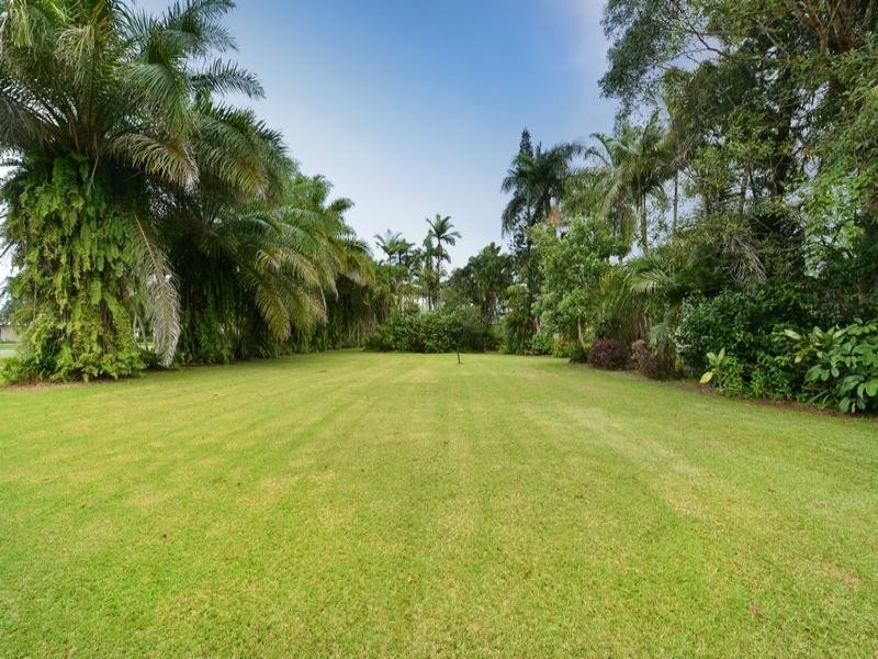 261 Bamboo Creek Rd, Miallo QLD 4873