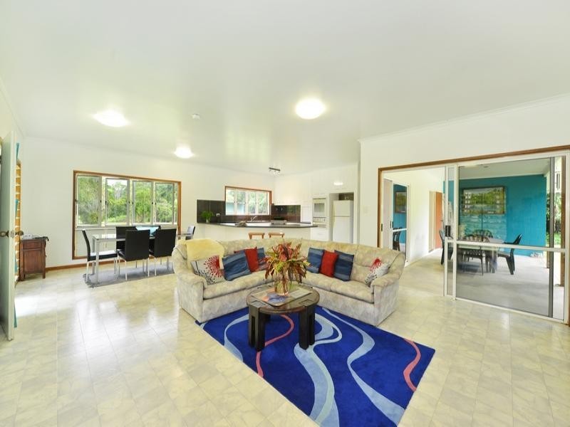 261 Bamboo Creek Rd, Miallo QLD 4873