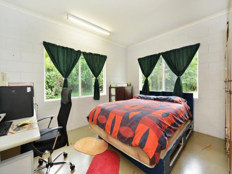 261 Bamboo Creek Rd, Miallo QLD 4873