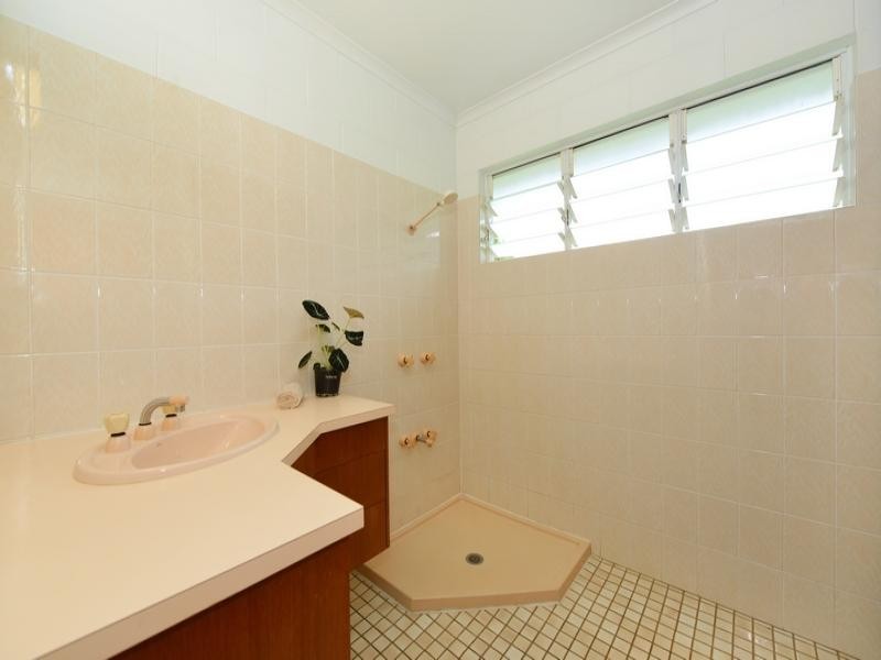 261 Bamboo Creek Rd, Miallo QLD 4873