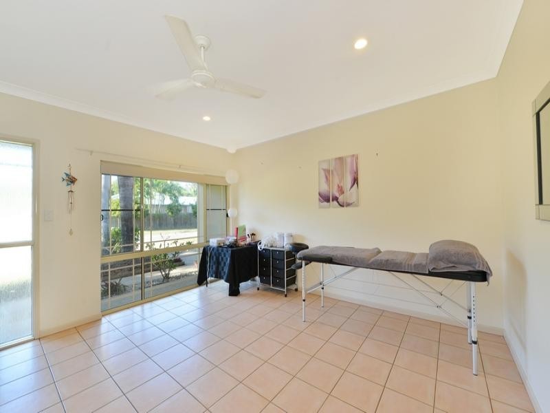 17 BIRDWING ST, Port Douglas QLD 4877