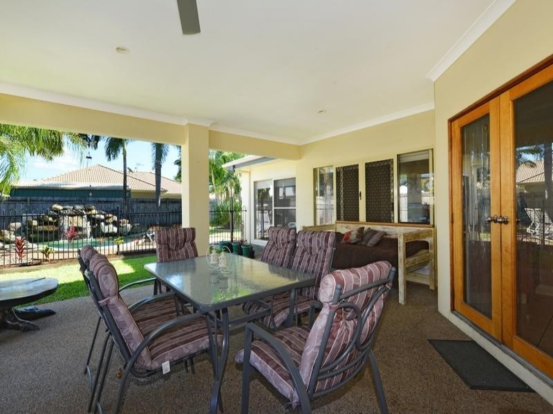17 BIRDWING ST, Port Douglas QLD 4877