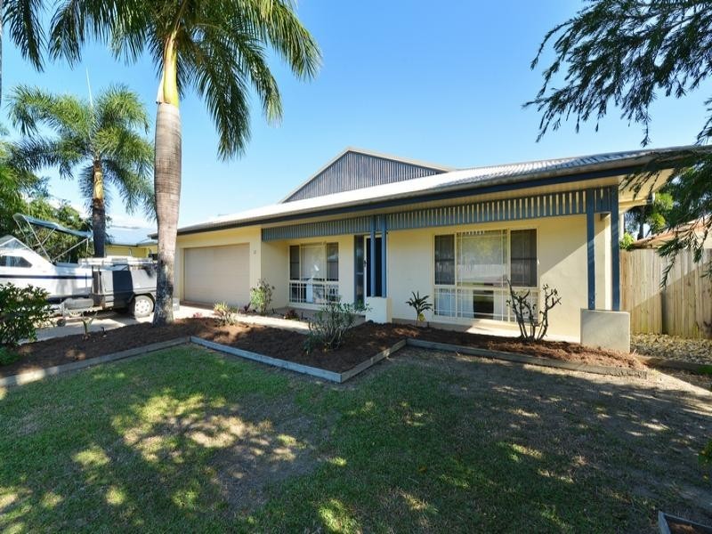 17 BIRDWING ST, Port Douglas QLD 4877