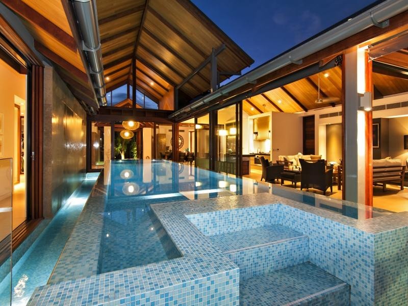 5 BEACHFRONT MIRAGE, Port Douglas QLD 4877