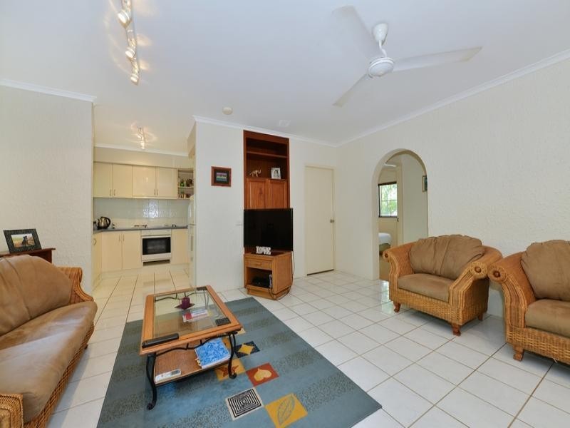 2/5 GARRICK ST (BEACHCOMBER), Port Douglas QLD 4877