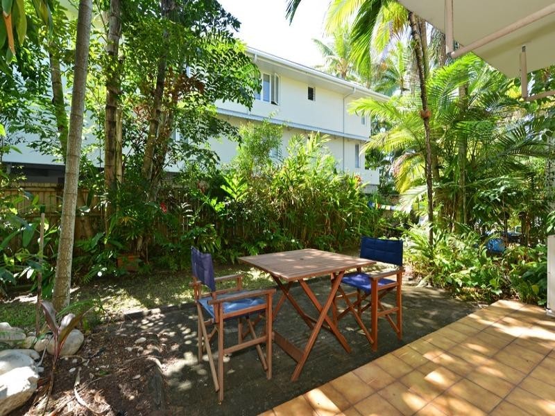 2/5 GARRICK ST (BEACHCOMBER), Port Douglas QLD 4877