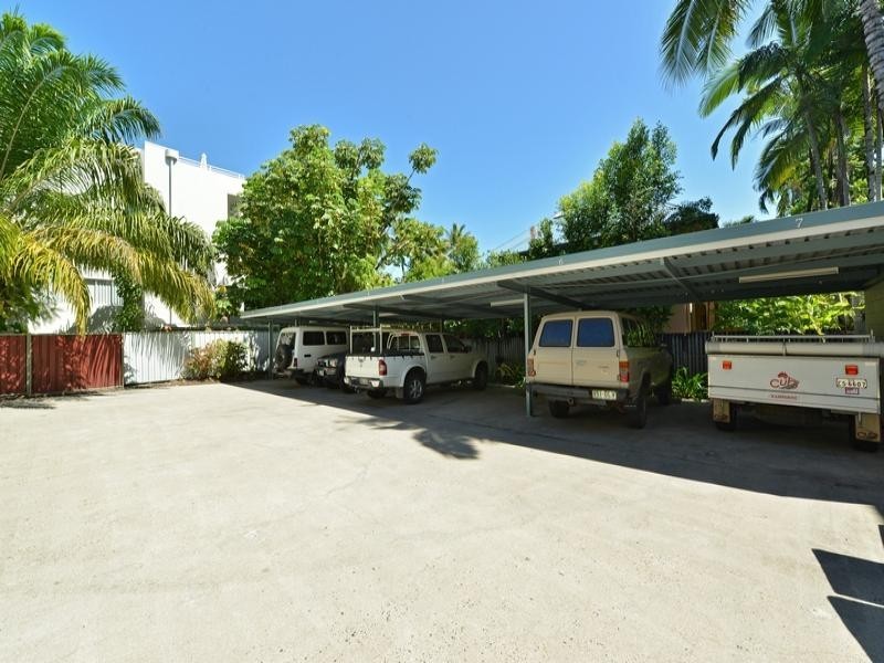 2/5 GARRICK ST (BEACHCOMBER), Port Douglas QLD 4877