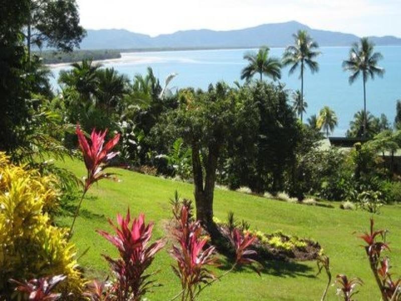 1299 Mossman-Daintree Rd, Rocky Point QLD 4873