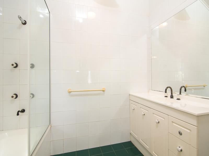 1 Cyrill Cl, Newell QLD 4873