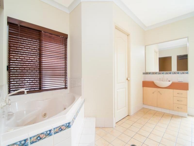 19 Oasis Drive, Wonga QLD 4873