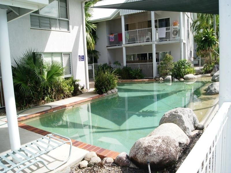 2/1 PECTEN AVENUE, Port Douglas QLD 4877