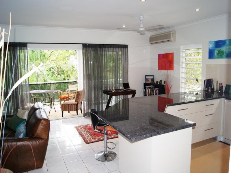 2/1 PECTEN AVENUE, Port Douglas QLD 4877