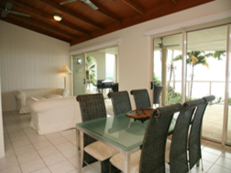 6/4 Island Point Road, Island Point Villas, Port Douglas QLD 4877