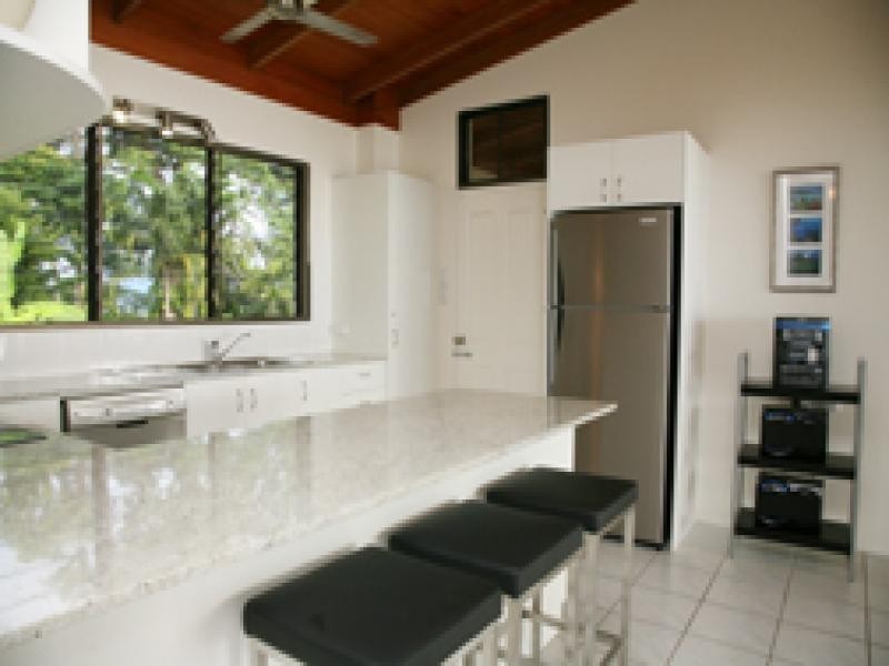 6/4 Island Point Road, Island Point Villas, Port Douglas QLD 4877