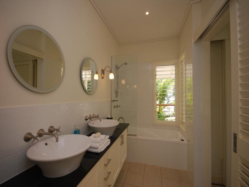 12 Helmet St, Port Douglas QLD 4877