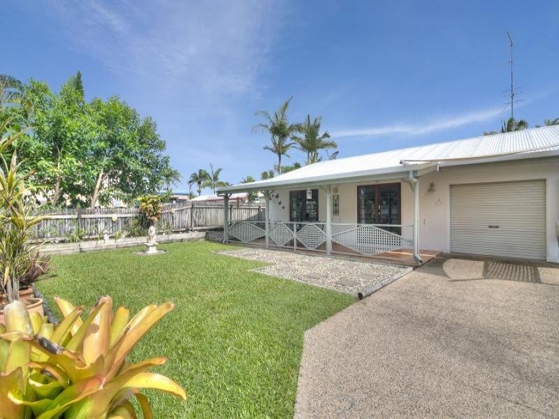 1/3 Port Street, Port Douglas QLD 4877