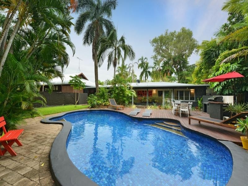 19 Langley Rd, Port Douglas QLD 4877